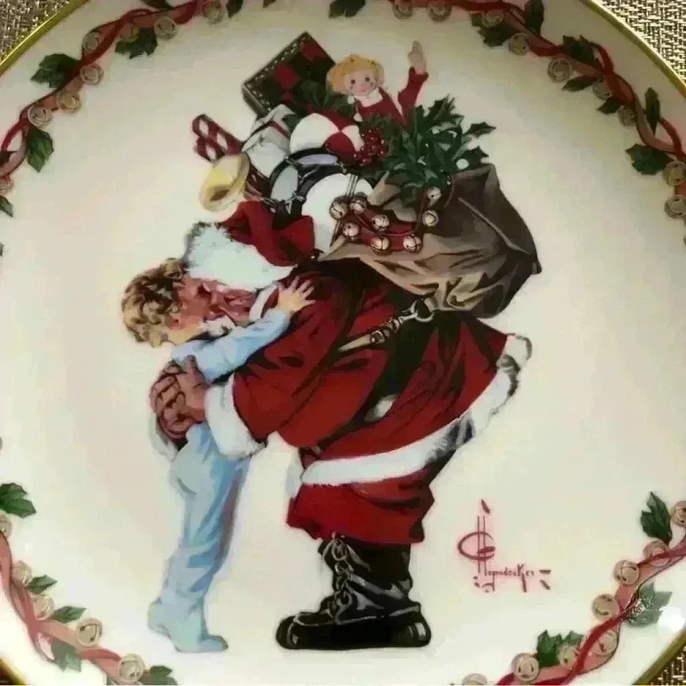 Gorham Christmas Hug J.C. Leyendecker Collector’s Edition Plate 8,5”W